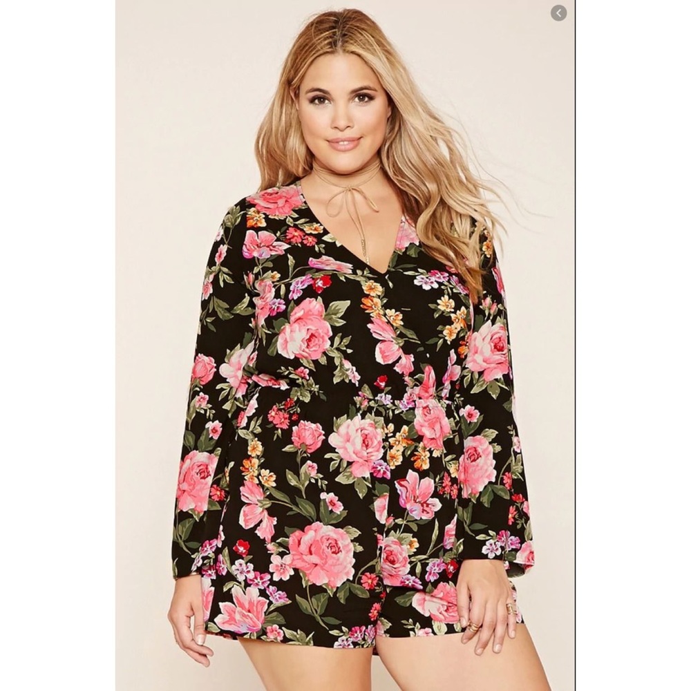 PLUS SiZE Dark base romper